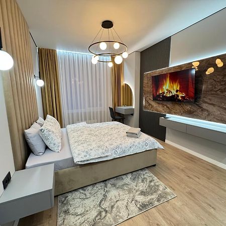 Two Bedroom Apartment In The Center, With Parking, Address Avram Iancu 32 Кишинёв Экстерьер фото