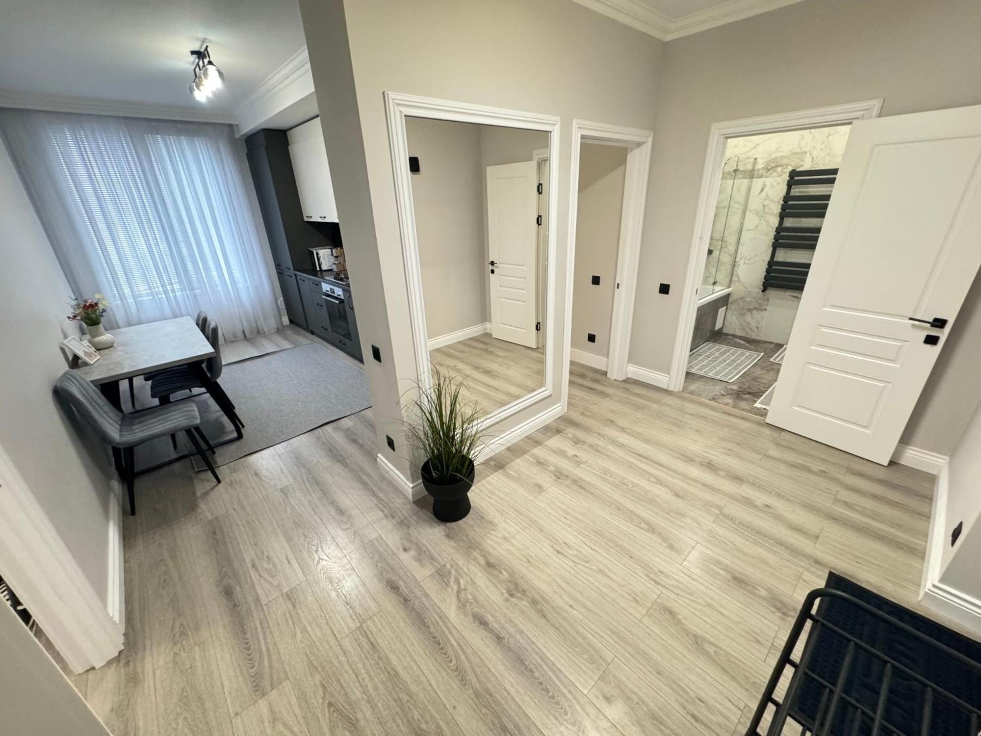 Two Bedroom Apartment In The Center, With Parking, Address Avram Iancu 32 Кишинёв Экстерьер фото